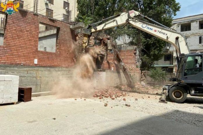 45737EE4-188D-4210-8403-287A8E914ADF