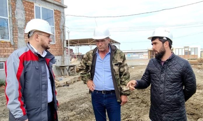 DABF9221-FF17-4A7A-A73D-EA33330EA000