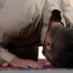 Почему мусульмане совершают пять обязательных намазов в день?