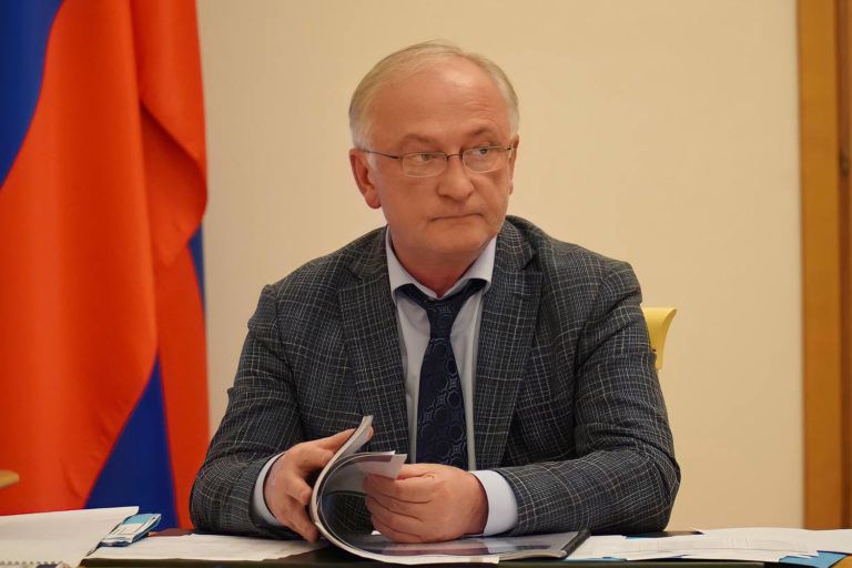 Парламент РД поддержал назначение Амирханова премьер-министром РД