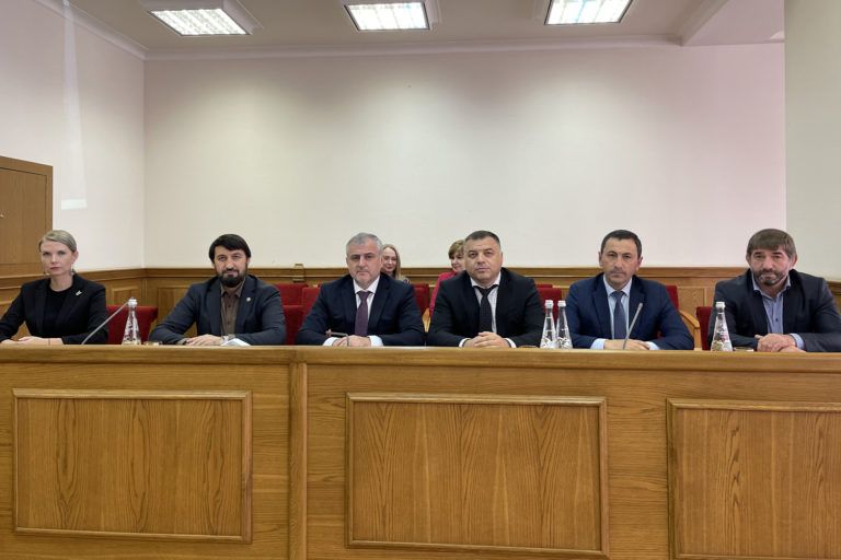 Бюджет, энергоснабжение, новые школы