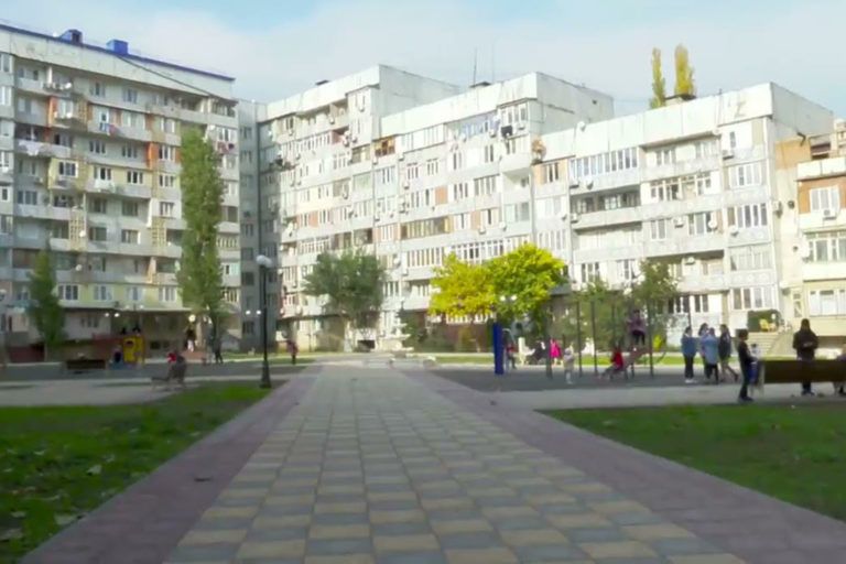 Готовится к открытию новый сквер