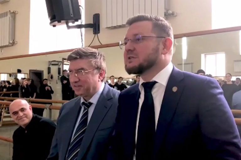 Почетные грамоты солистам «Лезгинки»