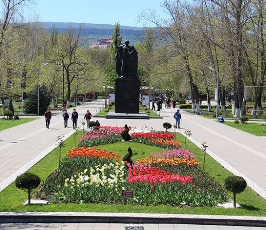 В Дагестане разработали турмаршрут «Белые журавли» по исторической части Махачкалы