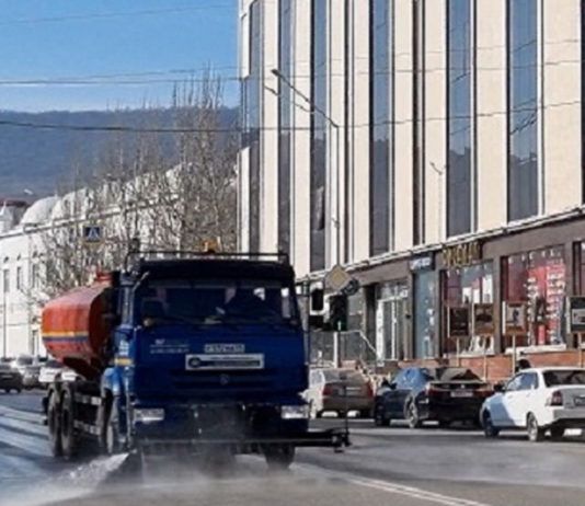 Возобновлена дезобработка улиц и общественных пространств