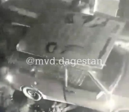 Семейные проблемы толкнули мужчину на кражу рекламного баннера в Махачкале