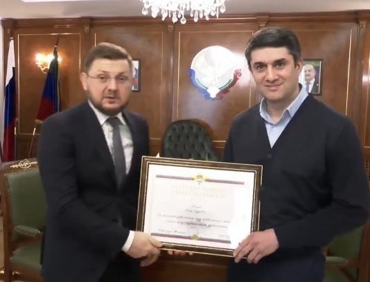 Салман Дадаев встретился с автором социального проекта «Здоровое село»