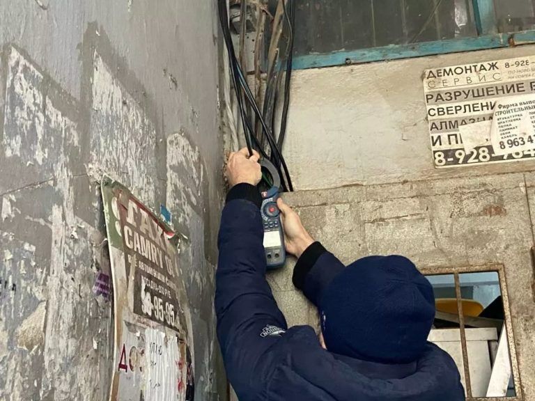 В Махачкале обесточили подпольную майнинг-ферму