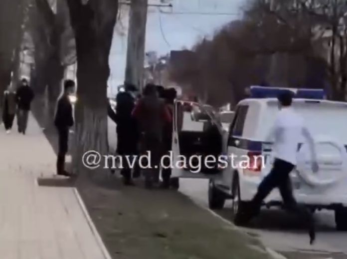 AF202A28-0AE1-4068-98A5-6BD3F23B7D02