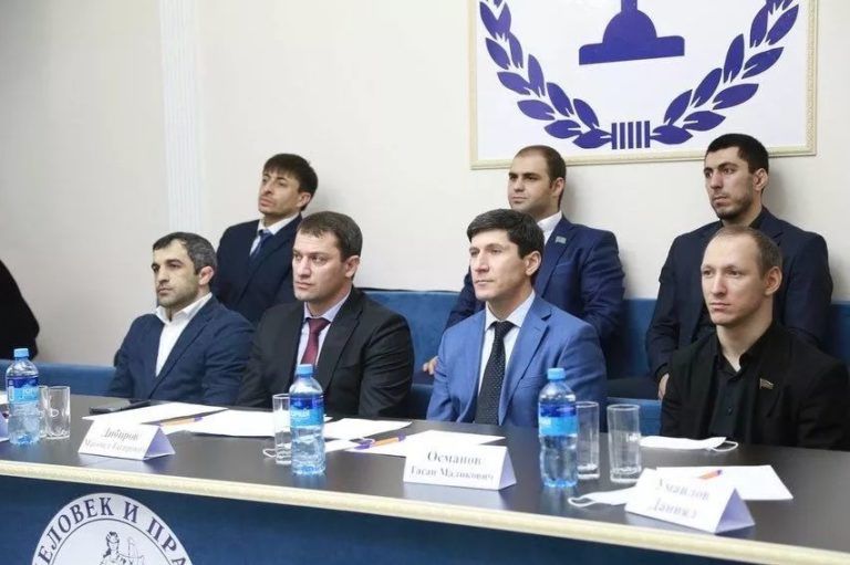 В Махачкале состоялся круглый стол «Молодежь и выборы»