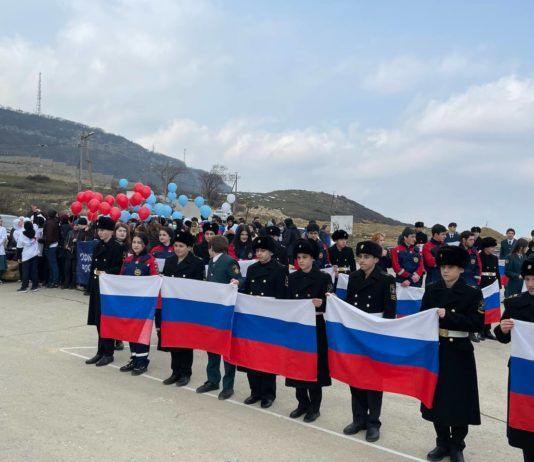 В Махачкале более 200 молодых людей приняли участие в марафоне «Zа сильную Россию»