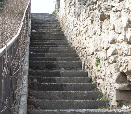 В поселке Кяхулай благоустроят пешеходную зону