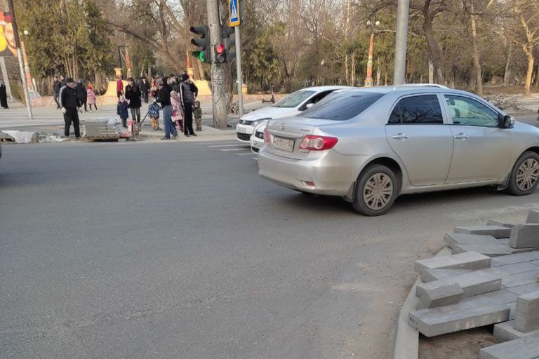 Не стоит бежать впереди паровоза