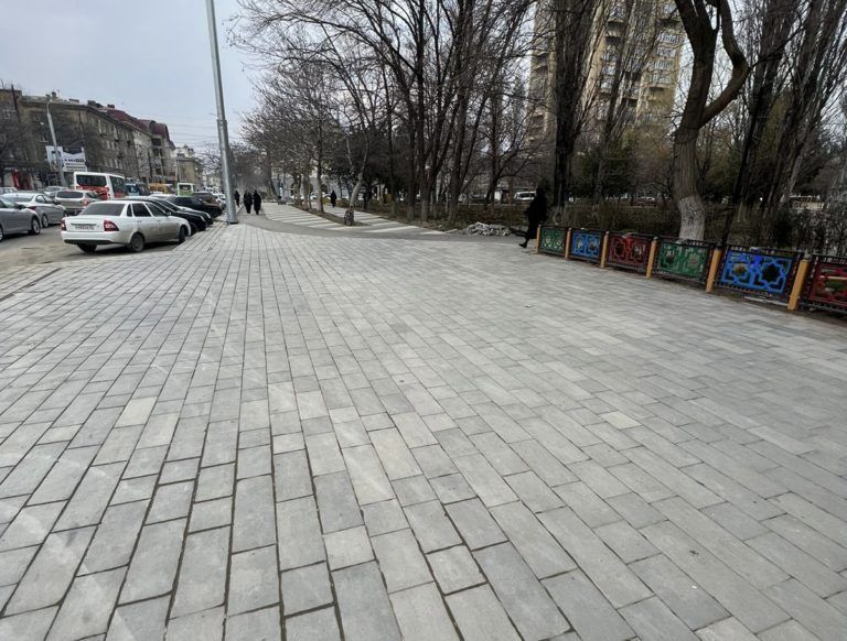 Реконструкция улицы Коркмасова в Махачкале выполнена на 65%