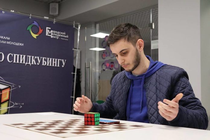 81E6788A-836F-4FE8-8D9F-A3587072D1A3