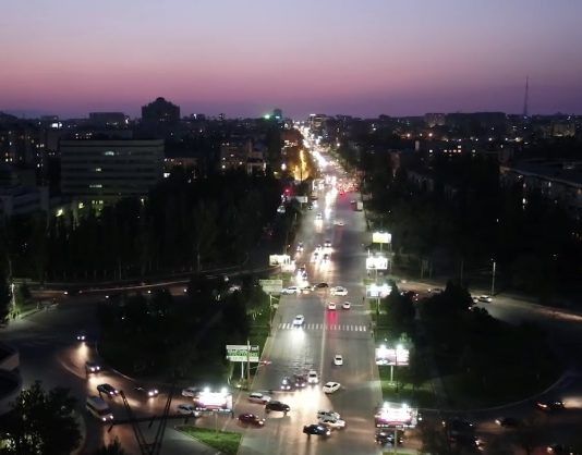 В Махачкале при внедрении интеллектуальной транспортной системы модернизировали 23 светофора