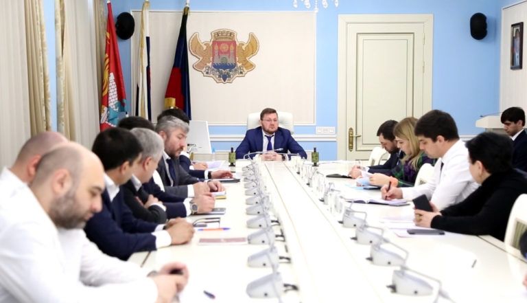 Мэрия Махачкалы готова предоставить более 200 вакансий в своих подведомственных структурах