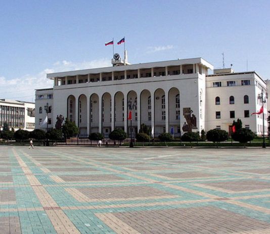 Арт-объект и фотозону установят в День Победы на площади Махачкалы