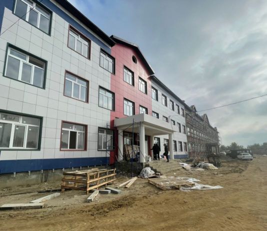 Для ликвидации «трехсменки» строят десять школ