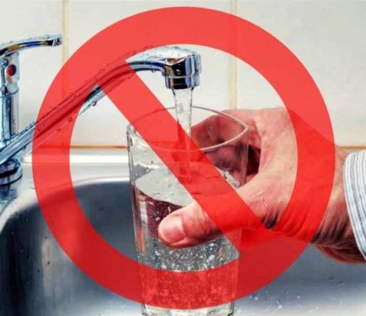 Жителей нескольких поселков Махачкалы призывают не пить воду из-под крана