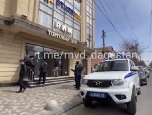 Уголовное дело возбудили после падения лифта в торговом центре в Махачкале