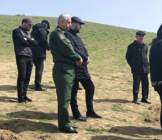 Салман Дадаев посетил похороны погибшего на Украине военнослужащего