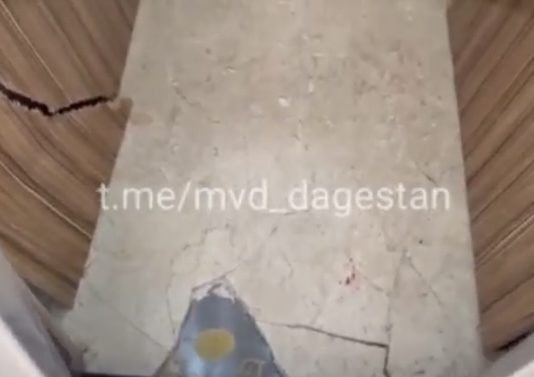 Три человека пострадали в Махачкале при падении лифта