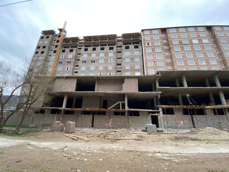 В Махачкале пресекли попытку восстановления демонтированного незаконного строения