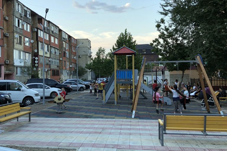 В 2022 году благоустроят 23 дворовые территории