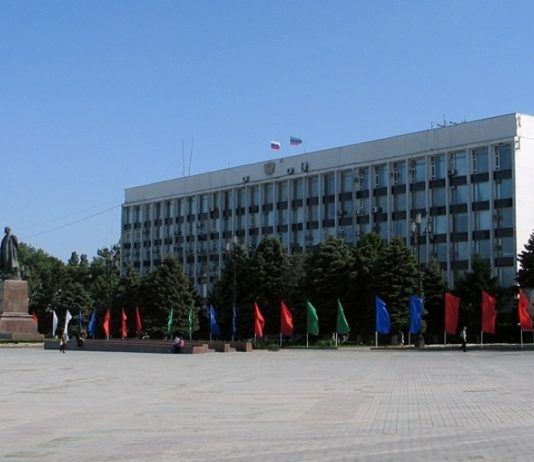 Мэрия Махачкалы обратилась в надзорные органы по факту падения лифта в торговом центре