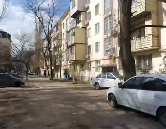 В Махачкале по просьбе горожанки благоустроят двор по пр. Амет-Хана Султана