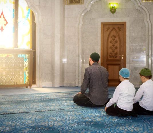 Первый фарз-намаз, совершенный Пророком ﷺ