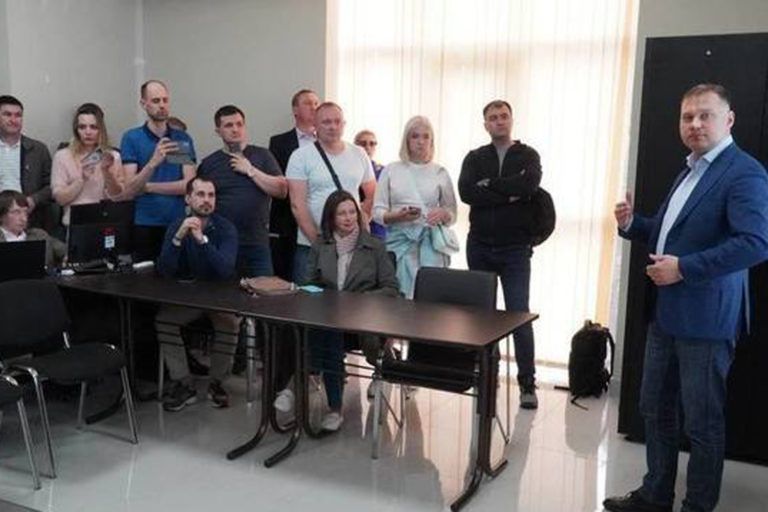 Специалисты посетили Центр управления дорожным движением Махачкалы