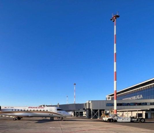 Пассажиропоток в аэропорту Махачкалы за майские праздники вырос на 17,5% относительно 2021 года