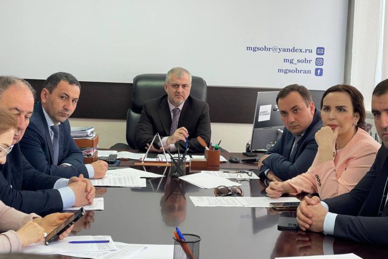 Вопросы обеспечения охраны образовательных учреждений – на контроле у депутатов