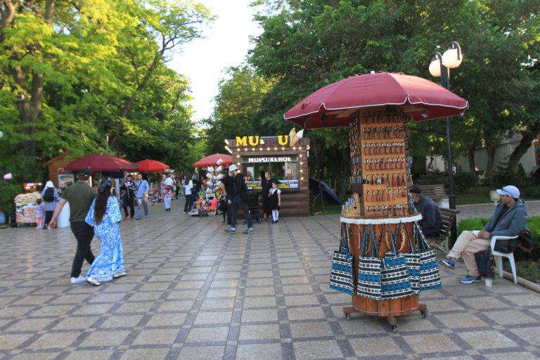 В парках торгуют, но не как прежде