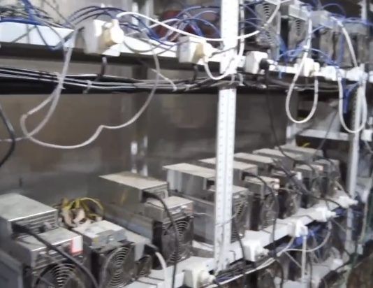 Незаконную майнинг-ферму выявили на территории насосной станции в Махачкале
