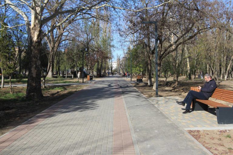 В Махачкале за три года благоустроили 92 двора и 24 общественных пространств