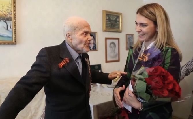 92ED5EFD-38E8-46CF-B073-CFE8304A8826