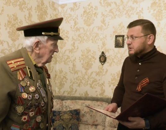 Ветерану Виктору Хрисанову присвоено звание «Почетный гражданин Махачкалы»