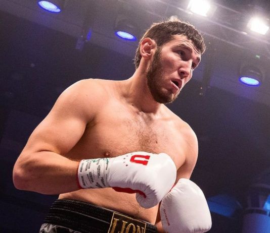 Арслан Яллыев успешно вернулся на ринг