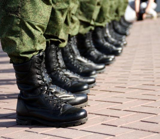 В Махачкале идет набор на военную службу по контракту