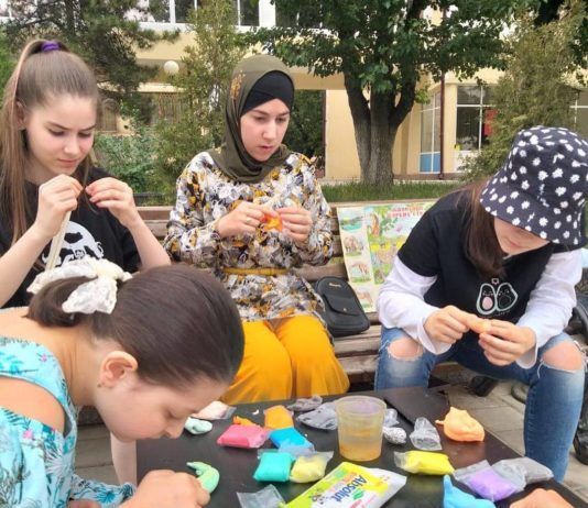 В Махачкале стартует творческий проект для детей «Летние встречи»