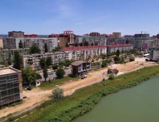 В Махачкале началось строительство сквера на берегу озера Ак-Гель