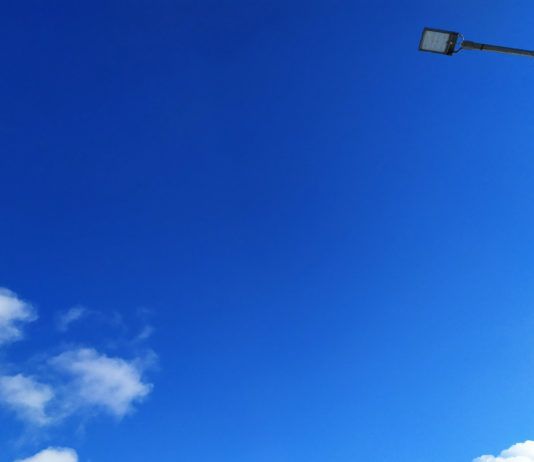 «Ростелеком» очистил небо от проводов в центре Махачкалы