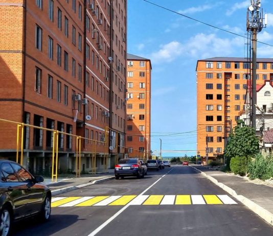 В мкр-не Редукторный завершено асфальтирование улицы