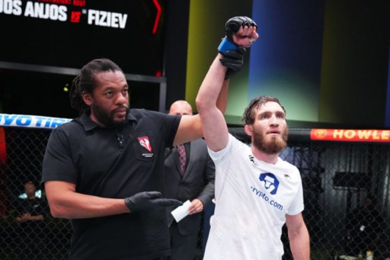 Саид Нурмагомедов одержал пятую победу в UFC