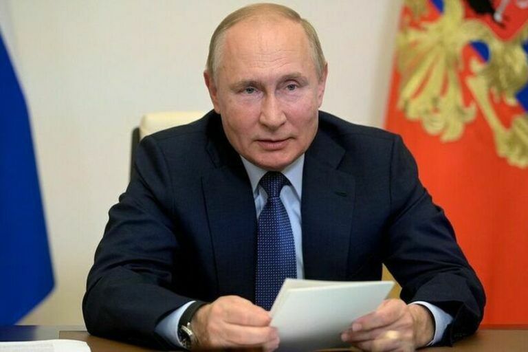 Путин поздравил мусульман с праздником Курбан-байрам