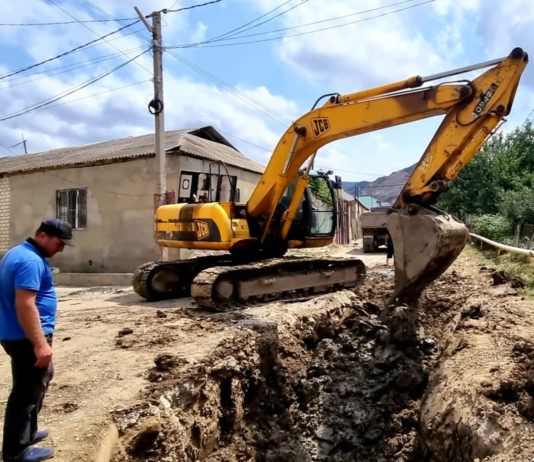 Завершается строительство ливневой канализации по улице Докузпаринской