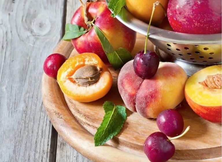 Мэрия разрешила временную торговлю продуктов на улице Батырая